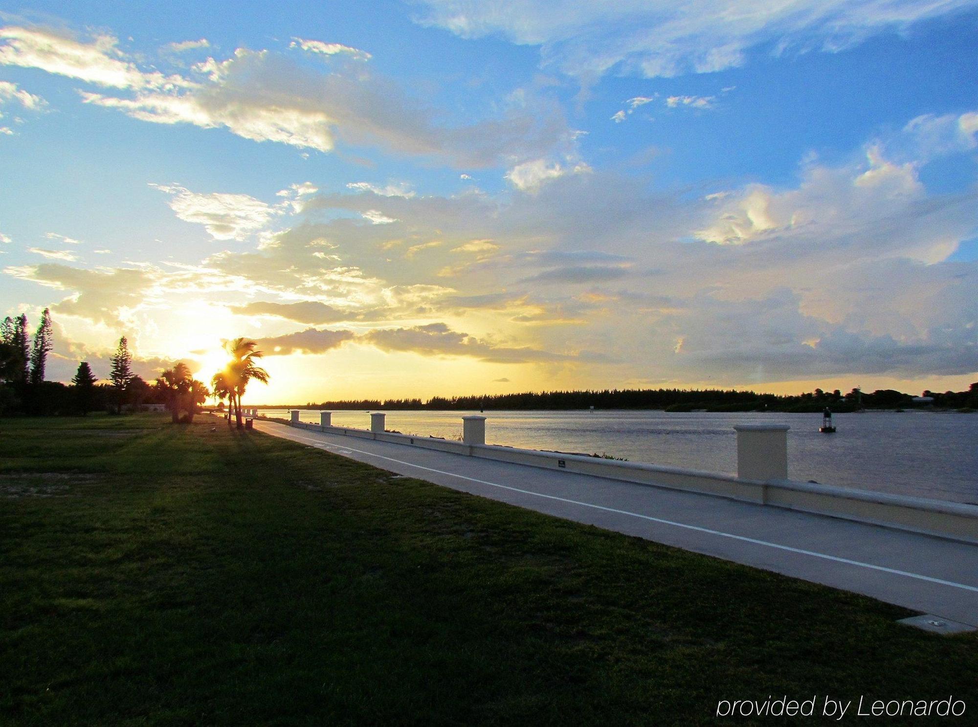 Royal Inn Beach Hutchinson Island Fort Pierce Exterior foto